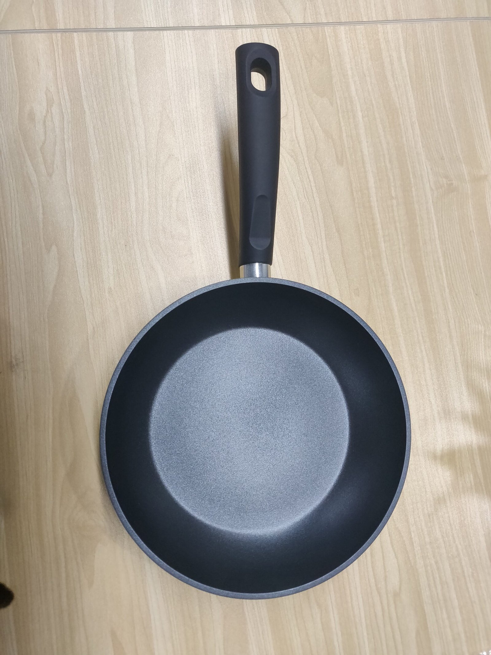 Custom non-stick frypan